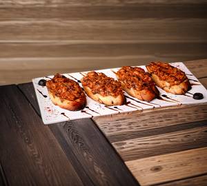 Smoked Chicken Bruschetta 4 Nos