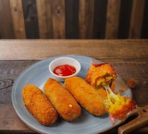 Potatoe Cheese Boll [5 Pieces] with tomato souse 