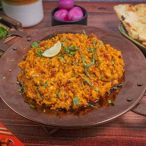 Special Paneer Tawa Khurchan
