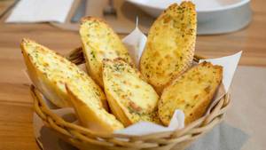 Cheesy Garlic Bread