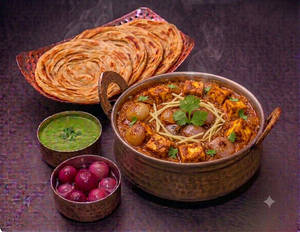 Paneer Do Pyaaza [full] With 4 Lachcha Paratha