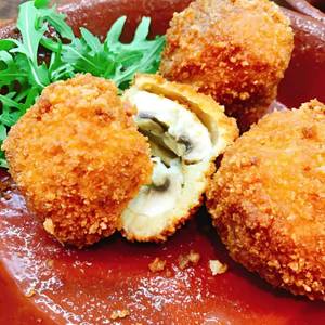 Mushroom Cheese Bomb