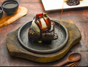 Brownie With Ice Cream