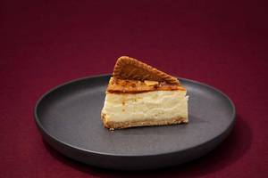 Lotus Biscoff Cheesecake Slice