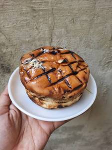 Chocolate bun maska