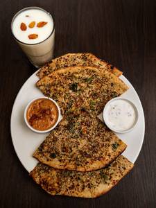 Amritsar Paratha With Lassi