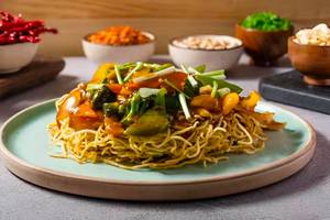 Chicken Pan Fried Noodles (Serves 2)