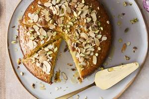 Almond Dry Cake