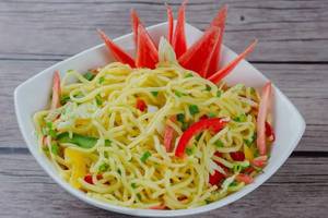 Veg Noodle Hakka