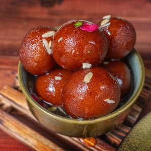 Gulab Jamun (02 Pc)