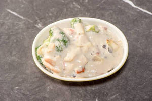 White Sauce Pasta Veg
