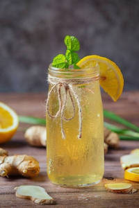 Lemon Ginger Spritzer