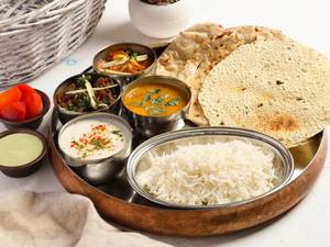 Spl.Kesar Ki Thali
