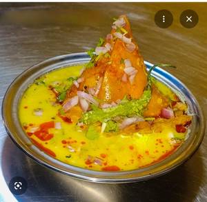 Kadi Samosa.
