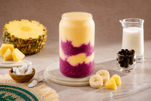 Pineapple coconut banana smoothie