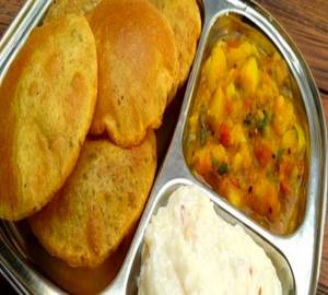 Combo pori aloo dum kheer [1 plate]