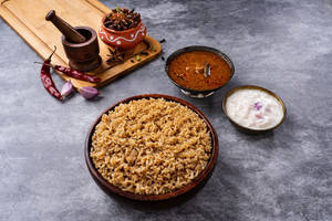 Dindigul Plain Biryani (seeraga Samba Plain Biryani - Served With Chicken Gravy & Raita - 400g)