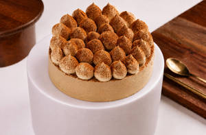 Classic Tiramisu Cake
