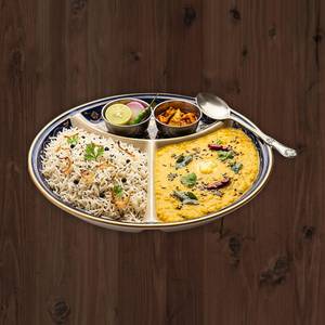 High Protein Matar Paneer Thali ( 2 Roti ,Rice , Yellow Dal ' Mutter Paneer Curry, Salad