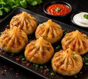 Veg Fried Momos [6 Pieces]