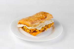 Cheesy Paneer Puff