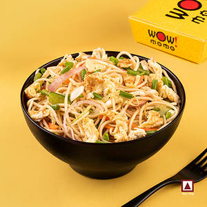 Egg Hakka Noodles