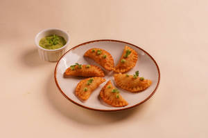 Gujju Watana Coconut Ghooghra
