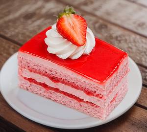 Strawberry Cake [1 Kg]