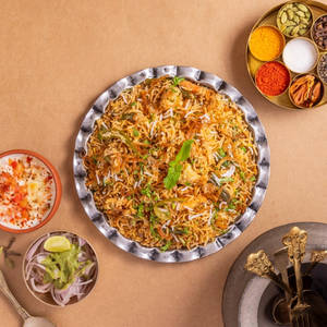 Hyderabadi Sabz Dum Biryani