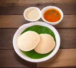 Plain Idli
