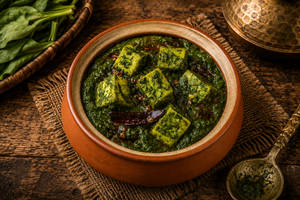 Lasooni Saag Paneer