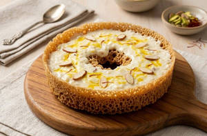 Ghewar Malai Medium [ Piece ]