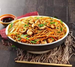 Paneer Mushroom Noodles