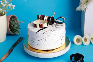 Chocolate Vanilla Cake (500 Gm)