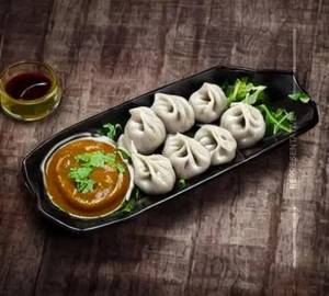 Paneer Creamy Momos