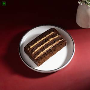 London Viral Chocolate Cake Slice