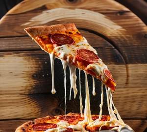 German Chicken Pepperoni Pizza (Chicken)
