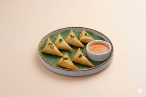 Pumpkin Brie Samosa