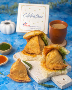 Samosa Pav