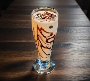 Chocolate ice cream shakes