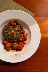 Sriracha Tofu