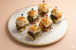 Mutton Kheema Mini Pavs