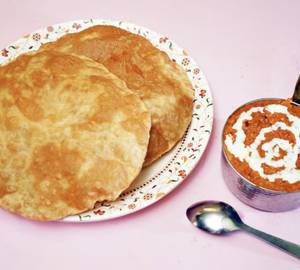 2 Chole Bhatura