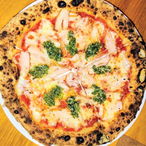 Smoked Chicken Pizza