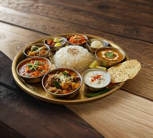 Special Veg Thali [Serves 2]