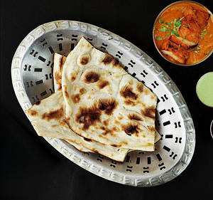 Tawa Soya Chaap + 2 Butter Naan Combo