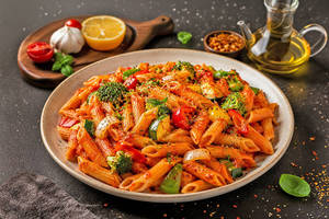 Red Sauce With Veggies Pasta