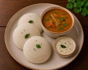 Special Idli (3Pcs) With Sambar