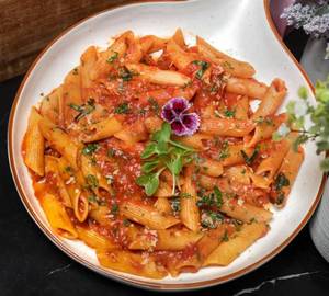 Red sauce pasta