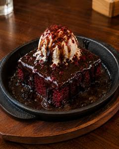 Hot red velvet fudge